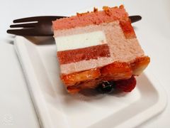 水晶气泡酒草莓慕斯蛋糕-派悦坊·甜品·蛋糕(日坛店)