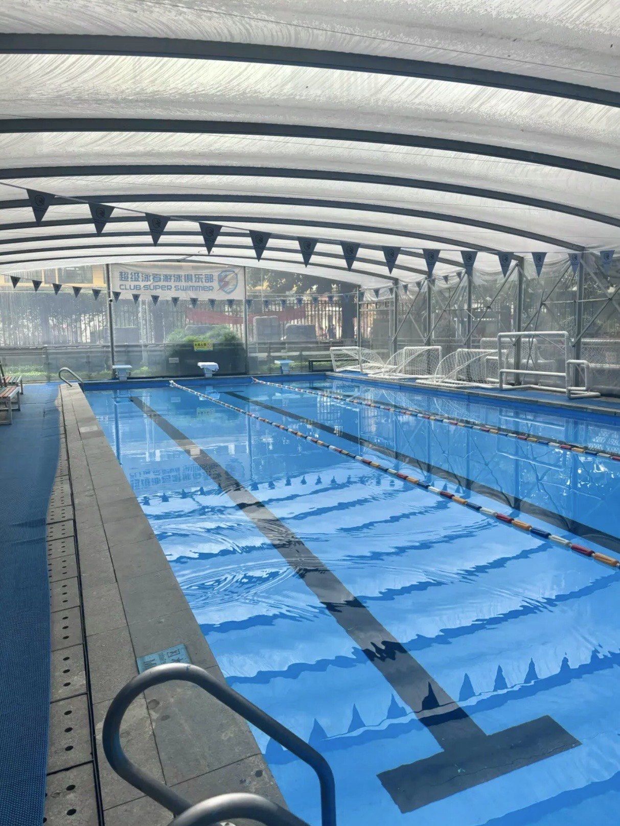 广州这家游泳馆环境不错!909001