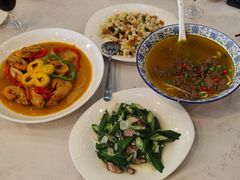 -楼外楼·停车场