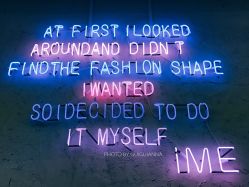 -SALON V