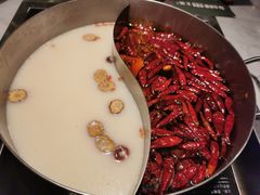 -尚尚仙·酸汤猪手·猪肚鸡火锅(华联万柳购物中心店)