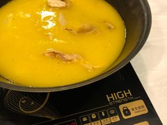 -鲜入围煮花胶鸡海鲜火锅