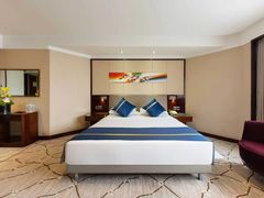 -济南南辛庄地铁站银座佳悦酒店