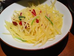 香菜梗炝土豆丝-绿茶餐厅(朝阳大悦城店)
