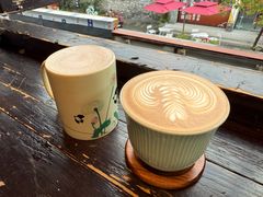 青莯家的小澳白-青莯_Percher Coffee Shop(皮市街店)