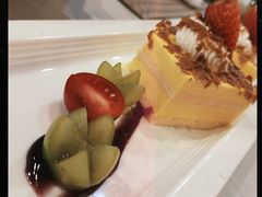 -江门新会碧桂园凤悦凤凰酒店(万达广场店)