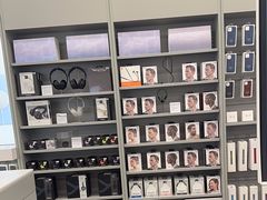 -Apple授权专营店(五彩城店)