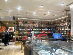 -VENCHI 闻绮(北京国贸商城店)