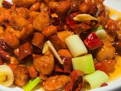 -万重锦·人文川菜馆(骡马市店)