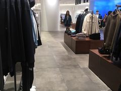 -URBAN REVIVO(上海中庚漫游城店)