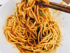 -王拐拐热干面·武汉三鲜豆皮(徐家汇店)