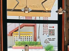 -必胜客(上海华谊新所店)