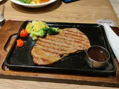 -必胜客(新中纬店)