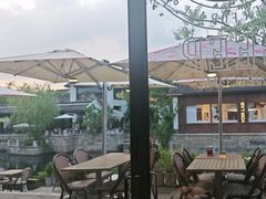 -弗兰克牛排西餐厅 Galla R By Ribone(上海首店)