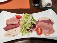 四味双拼盘-上海金陵紫金山大酒店·汇海餐厅
