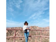 -冰沟丹霞旅游景区