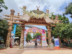 -七彩云南欢乐世界