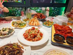-肥肥虾庄·金牌油焖大虾(首义路店)