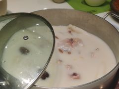 -洪氏嗨捞·猪肚鸡火锅(阳光天地店)