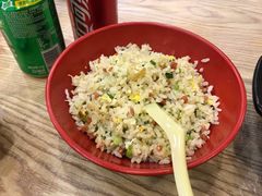 -江城燕子大排档(江汉路步行街店)