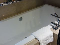 -广州天河希尔顿酒店