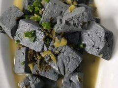 -通安客栈中餐厅·何家小馆