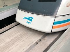 -龙阳路磁悬浮列车总站-停车场