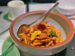 敲糖棒棒鸡-辛香汇·现炒川菜(淮海路百盛店)