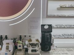 -美式眼镜·授权蔡司.依视路.尼康.豪雅.明月(南翔印象城店)