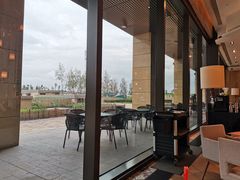 靠窗位-松咖啡自助餐厅·松北香格里拉