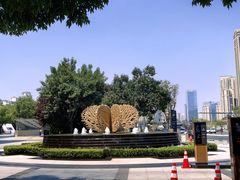 -西安唐隆国际酒店(大雁塔大唐不夜城店)