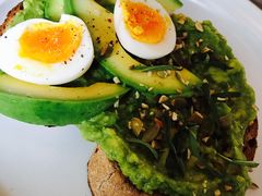 牛油果吐司-Egg•Allday Brunch(襄阳北路店)