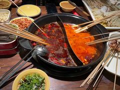 -签多多串串香火锅