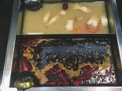 -百年川椒重庆老火锅(光谷店)
