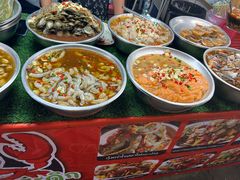 -席娜卡琳火车铁道夜市