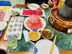 -楼外楼大刀肉传统火锅居(幸福街店)