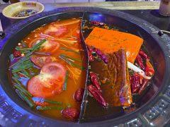 番茄红汤鸳鸯锅-宽板凳老灶火锅(南礼士路店)