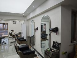 -INSI Hair Salon