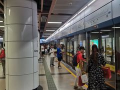 -公园前(地铁站)
