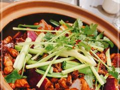 -胡须佬鸡煲四季火锅店(石厦西村直营店)