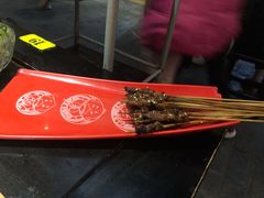 老表记一口肉-老表记广西宵夜螺蛳鸭脚煲(西大店)