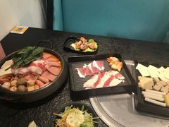 -烤路里·韩国品质自助烤肉(石路天虹4号店)