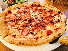 草莓披萨-盘炉forenza·云贵川融合小食堂 ( 钟楼中柳巷店)