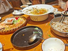 -老滇山寨•云南特色菜•地方菜•民族风情歌舞表演(金碧店)