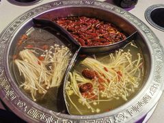 -钢管厂五区小郡肝串串香火锅(人民广场店)