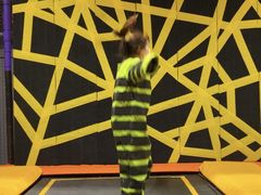 -Tenker Club弹刻极限主题公园 · 蹦床 · 团建 · 生日派对(大关店)