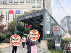 -闸弄口(地铁站)