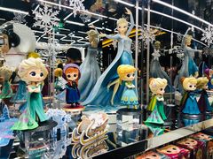 -泡泡玛特POPMART(侨福芳草地店)