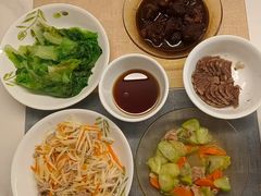 -阿姨来了月嫂服务中心(徐汇店)