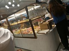 面包甜点陈列柜-奈雪的茶(湖滨银泰in77C区PRO店)